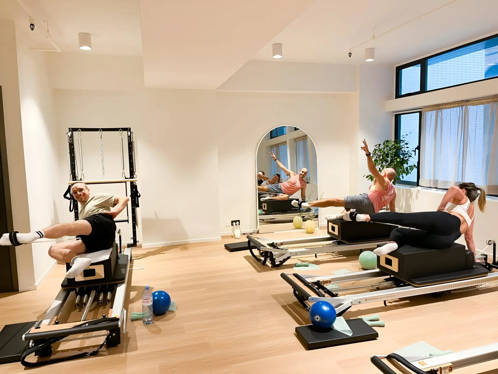Relevé 普拉提工作室上環 - 香港精品工作室內的優質普拉提器械設備